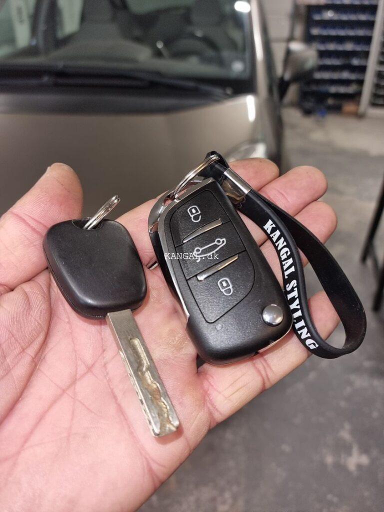 Peugeot 307 Nøgle med fjernbetjening